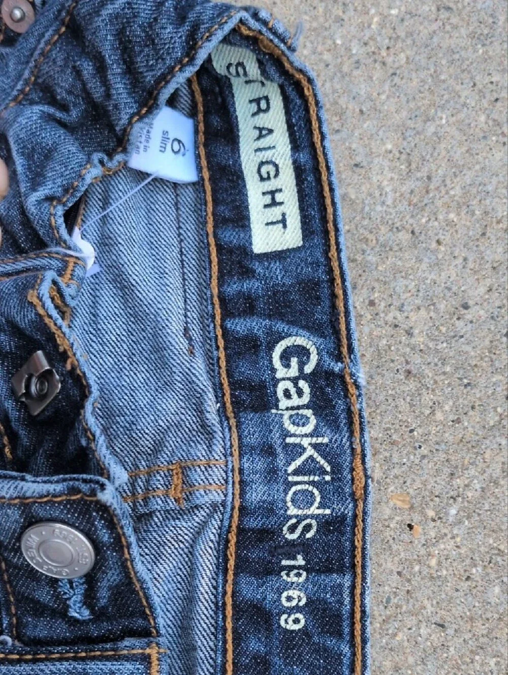 GAP slim straight